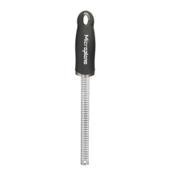 Microplane kapea mausteraastin