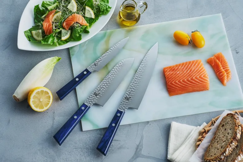 Yaxell Blue Breeze kokkiveitsi 20cm