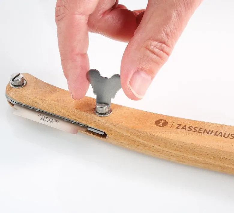 Zassenhaus puukahvainen leipurinterä